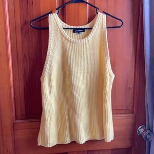 525 American yellow knit tank sweater size medium